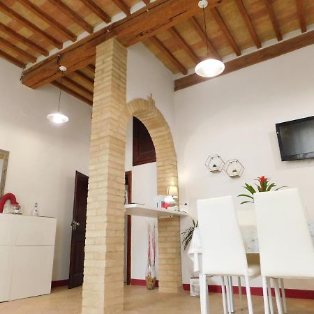 Otello Guest House مونتالشينو المظهر الخارجي الصورة