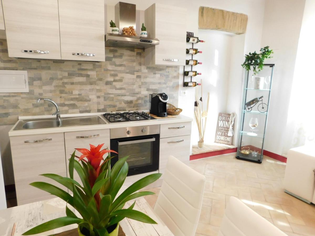 Otello Guest House مونتالشينو المظهر الخارجي الصورة